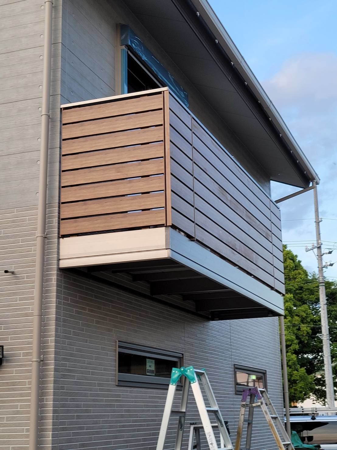 バルコニー新設 | 豊明市のエクステリア工事ならイズ美