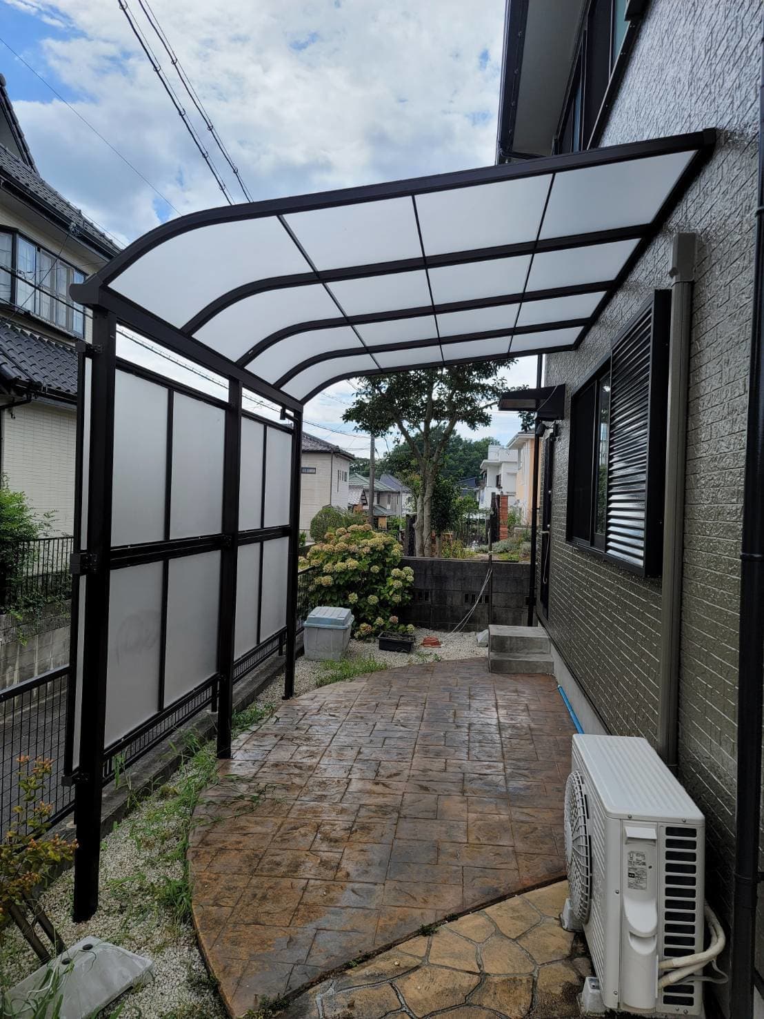 テラス設置 | 豊明市のエクステリア工事ならイズ美