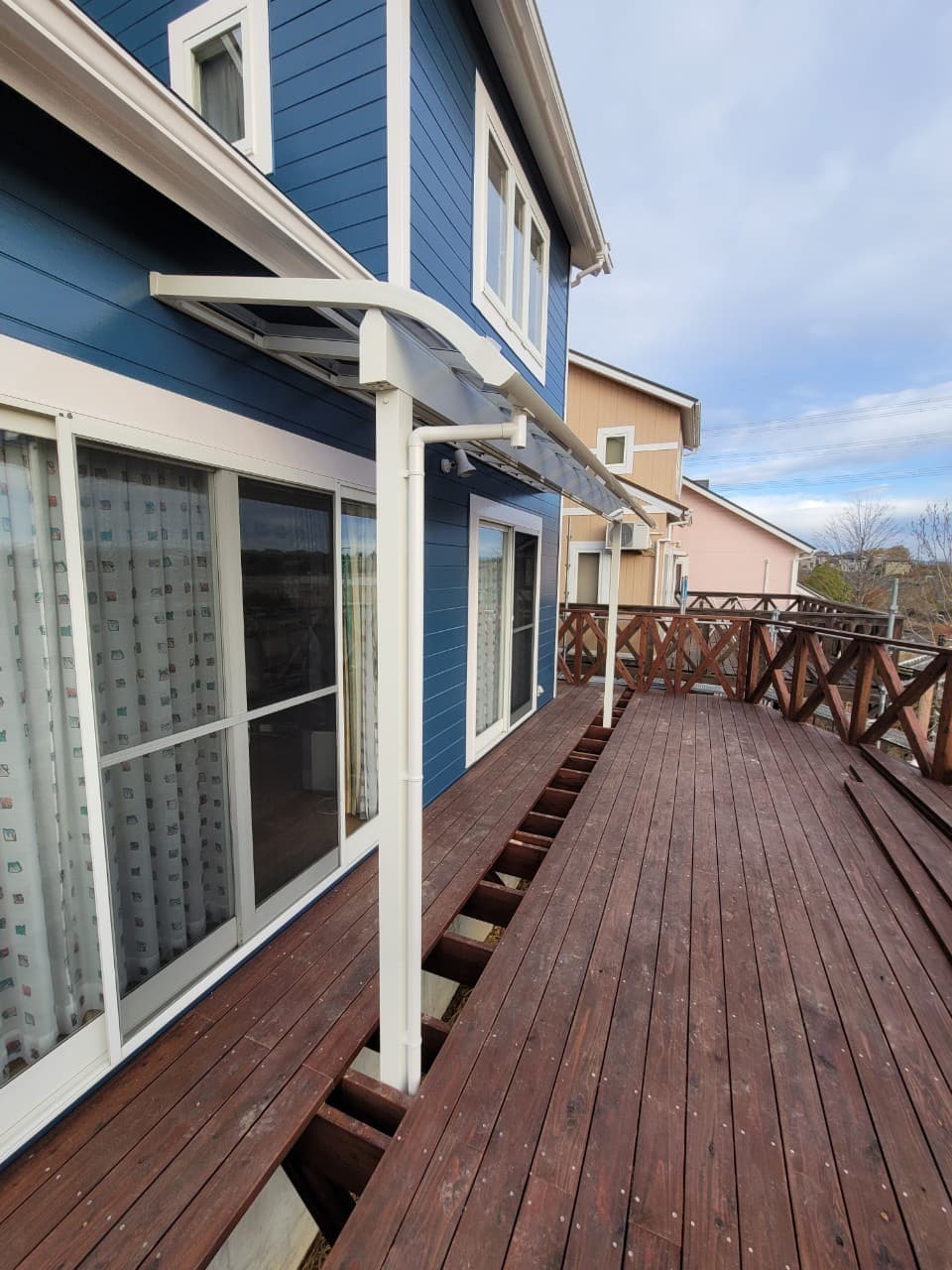 テラス設置 | 豊明市のエクステリア工事ならイズ美