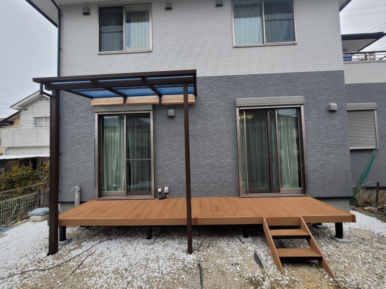 ウッドデッキ・テラス屋根設置 | 豊明市のエクステリア工事ならイズ美